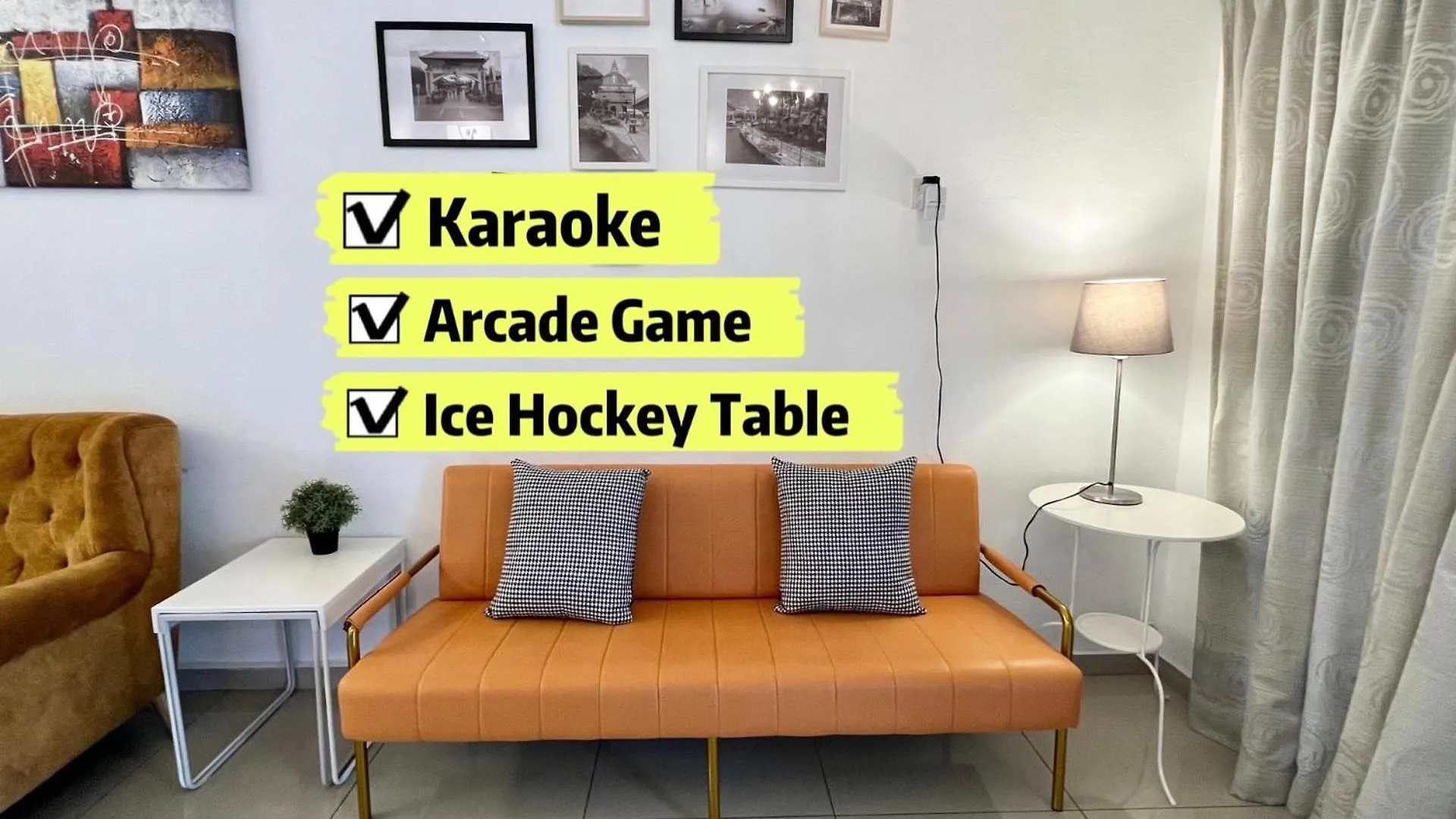 H&H 2 Karaoke, Ice Hockey Table, Game Console Lejlighed Malacca